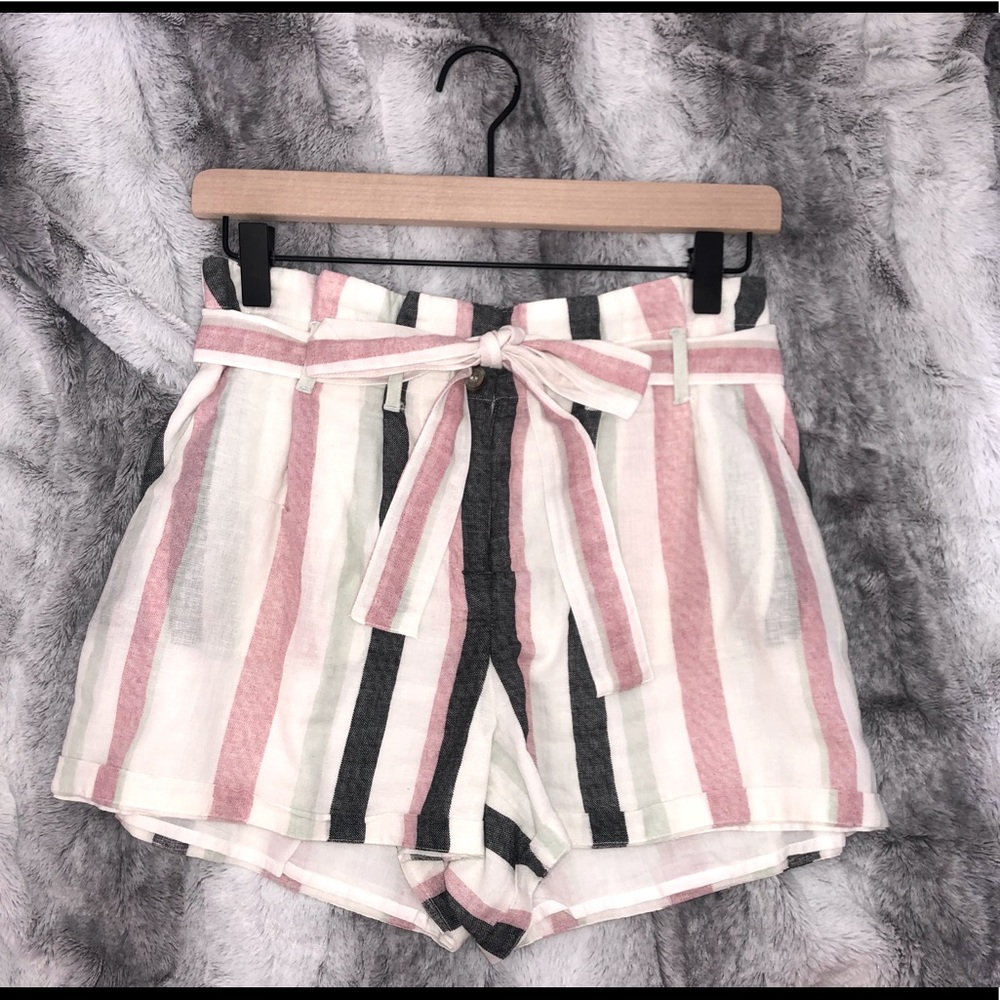 Multi-Color Front Tie Shorts - Vero Moda